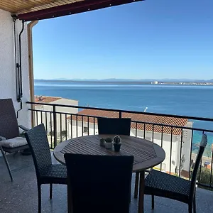 Agi Les Roques Appartement
